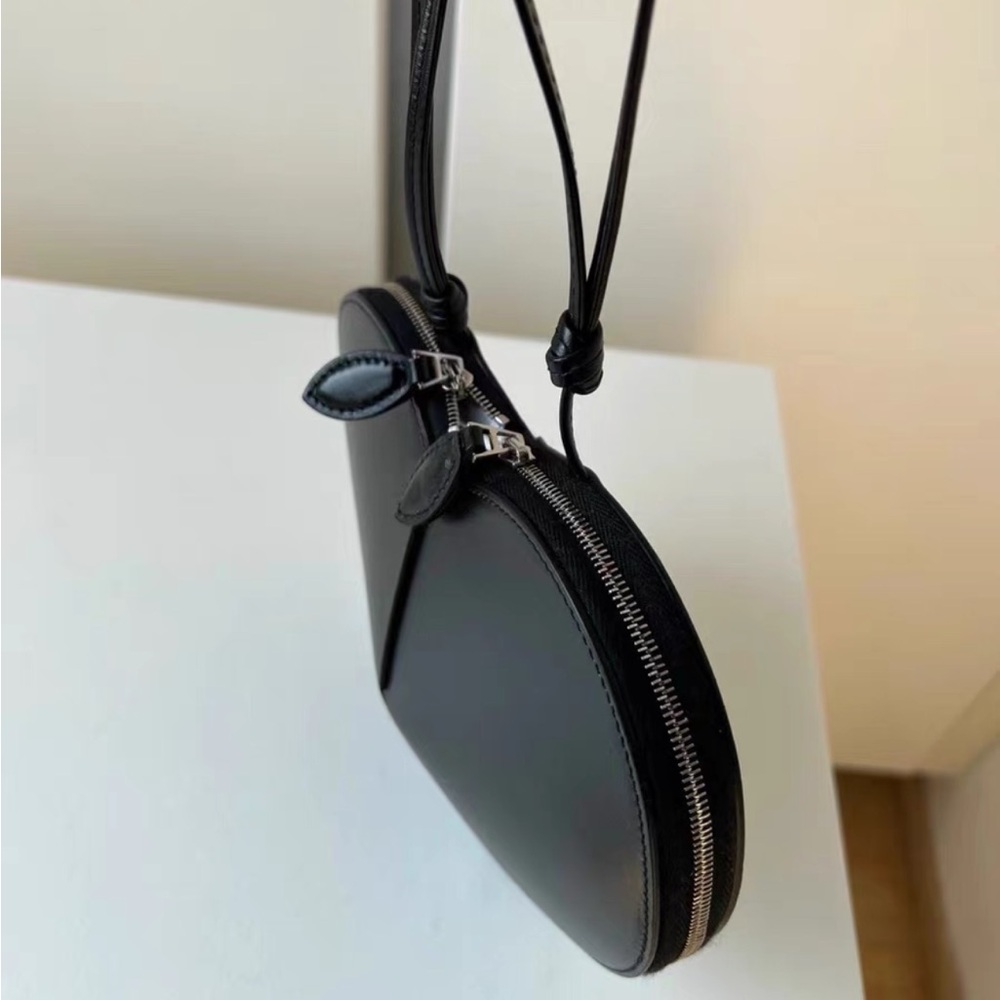 Alaia Black Heart Crossbody Bag - Picture 8 of 8